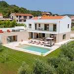 Casa Del Oro Villa *