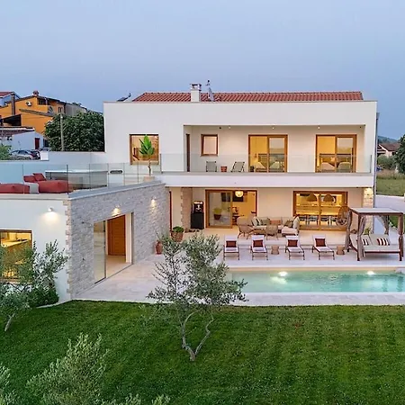 Casa Del Oro